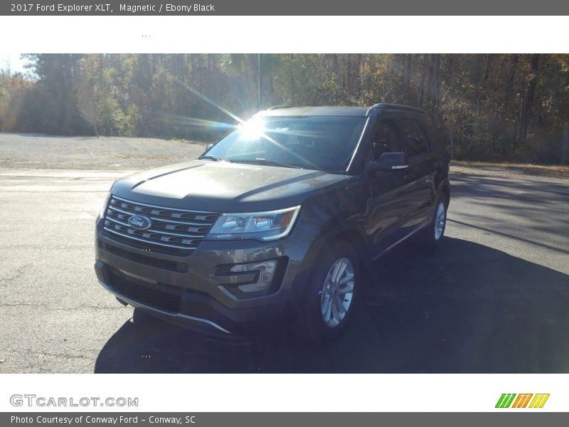 Magnetic / Ebony Black 2017 Ford Explorer XLT