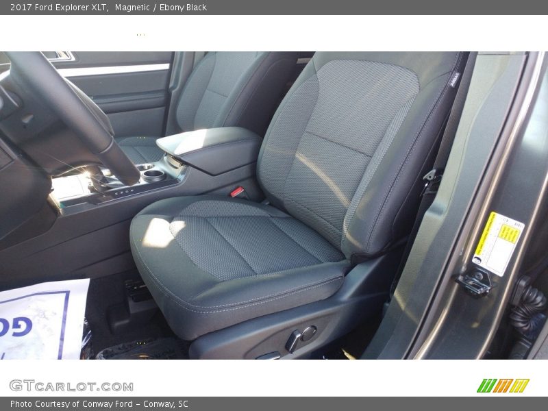 Magnetic / Ebony Black 2017 Ford Explorer XLT