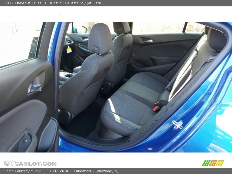 Kinetic Blue Metallic / Jet Black 2017 Chevrolet Cruze LT