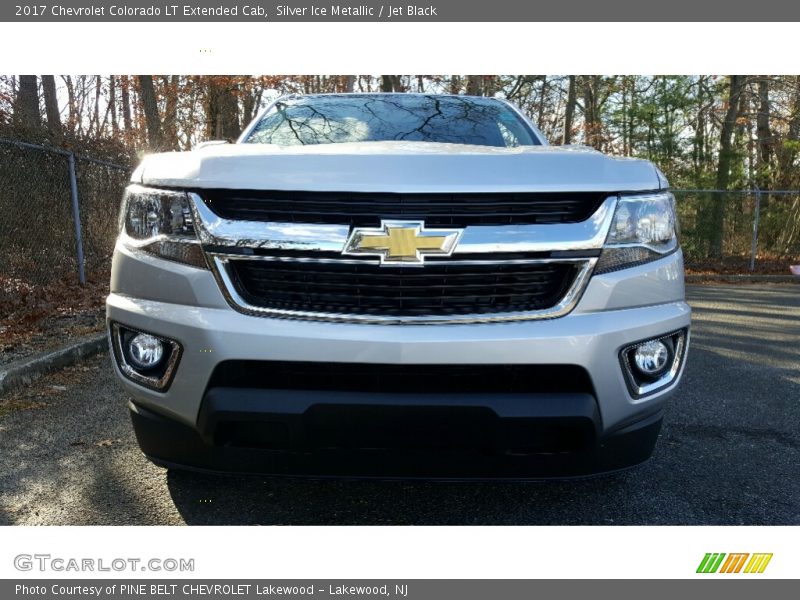 Silver Ice Metallic / Jet Black 2017 Chevrolet Colorado LT Extended Cab