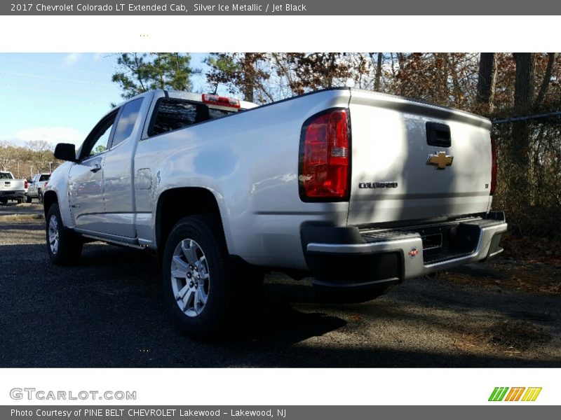Silver Ice Metallic / Jet Black 2017 Chevrolet Colorado LT Extended Cab