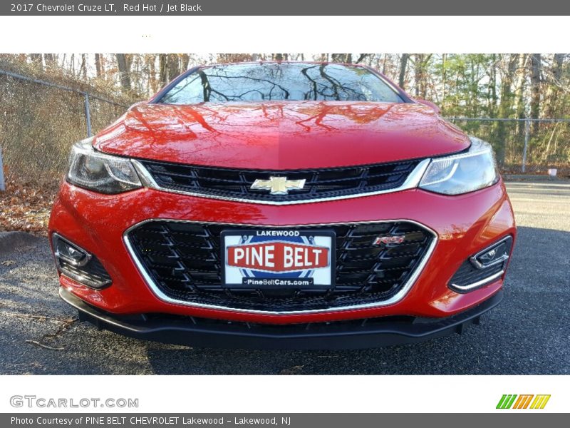 Red Hot / Jet Black 2017 Chevrolet Cruze LT