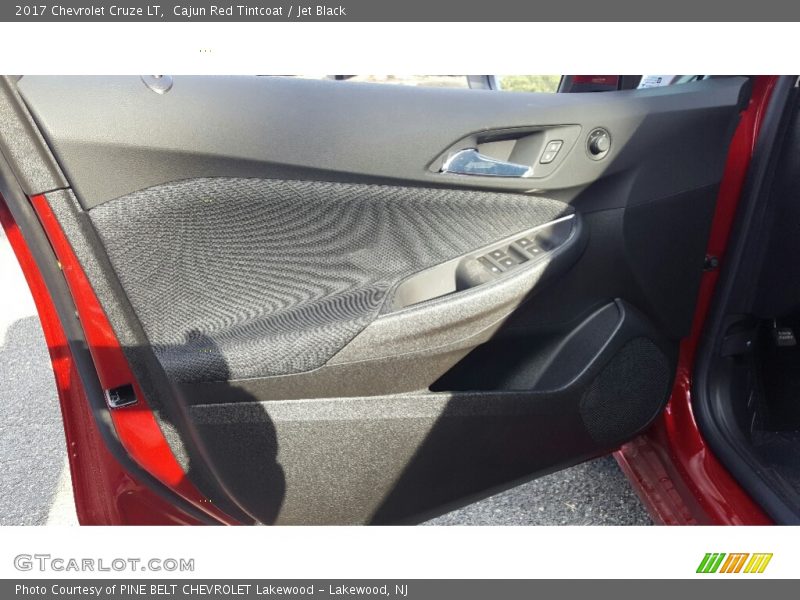 Cajun Red Tintcoat / Jet Black 2017 Chevrolet Cruze LT