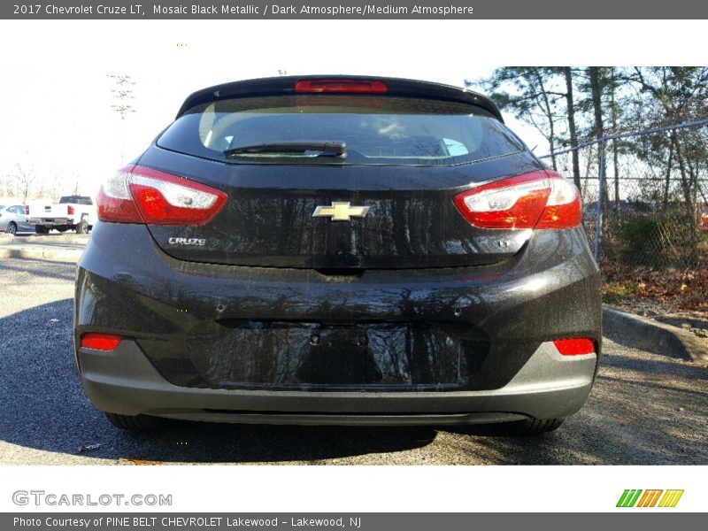 Mosaic Black Metallic / Dark Atmosphere/Medium Atmosphere 2017 Chevrolet Cruze LT