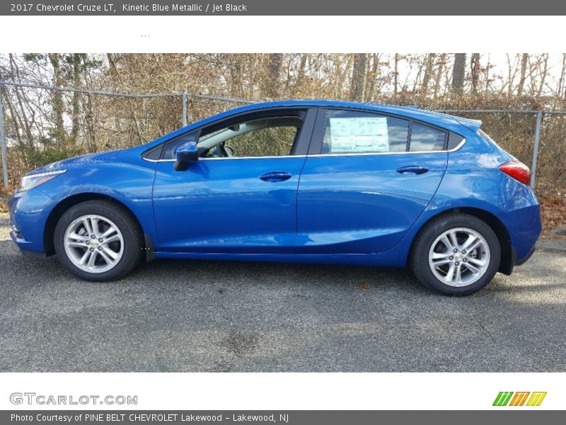 Kinetic Blue Metallic / Jet Black 2017 Chevrolet Cruze LT