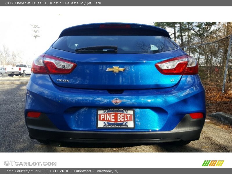 Kinetic Blue Metallic / Jet Black 2017 Chevrolet Cruze LT