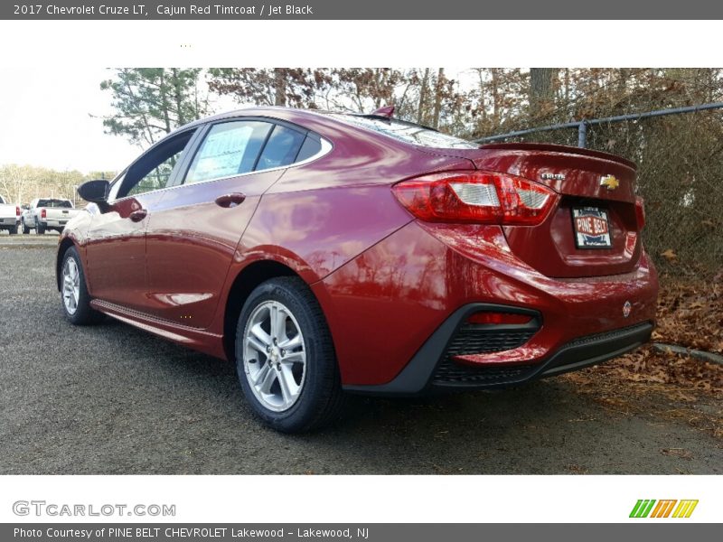 Cajun Red Tintcoat / Jet Black 2017 Chevrolet Cruze LT