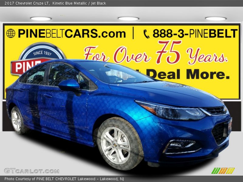 Kinetic Blue Metallic / Jet Black 2017 Chevrolet Cruze LT