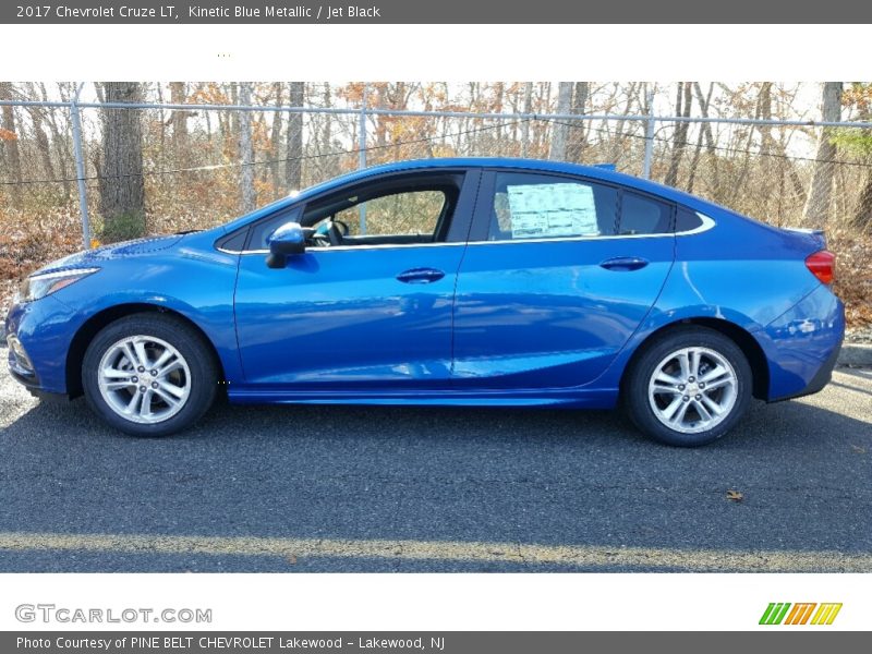 Kinetic Blue Metallic / Jet Black 2017 Chevrolet Cruze LT