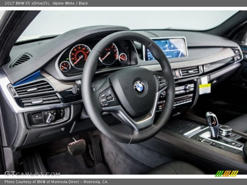 Dashboard of 2017 X5 xDrive35i
