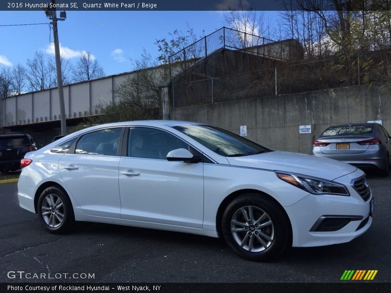 Quartz White Pearl / Beige 2016 Hyundai Sonata SE