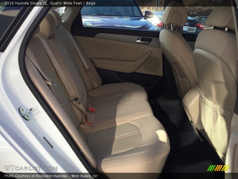 Quartz White Pearl / Beige 2016 Hyundai Sonata SE