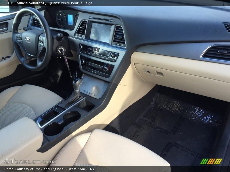 Quartz White Pearl / Beige 2016 Hyundai Sonata SE