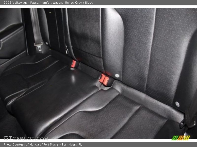 United Gray / Black 2008 Volkswagen Passat Komfort Wagon