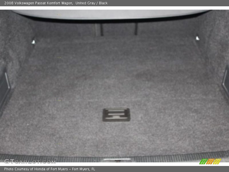 United Gray / Black 2008 Volkswagen Passat Komfort Wagon