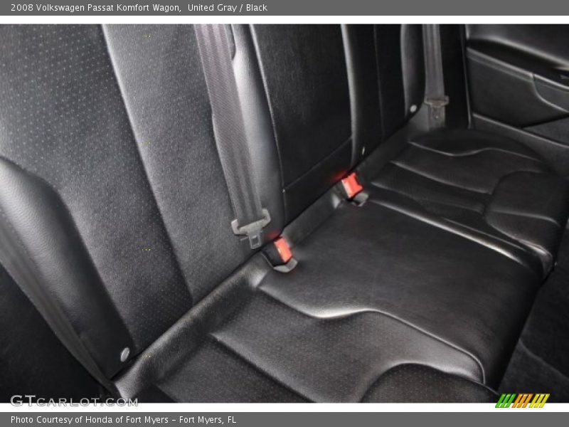 United Gray / Black 2008 Volkswagen Passat Komfort Wagon