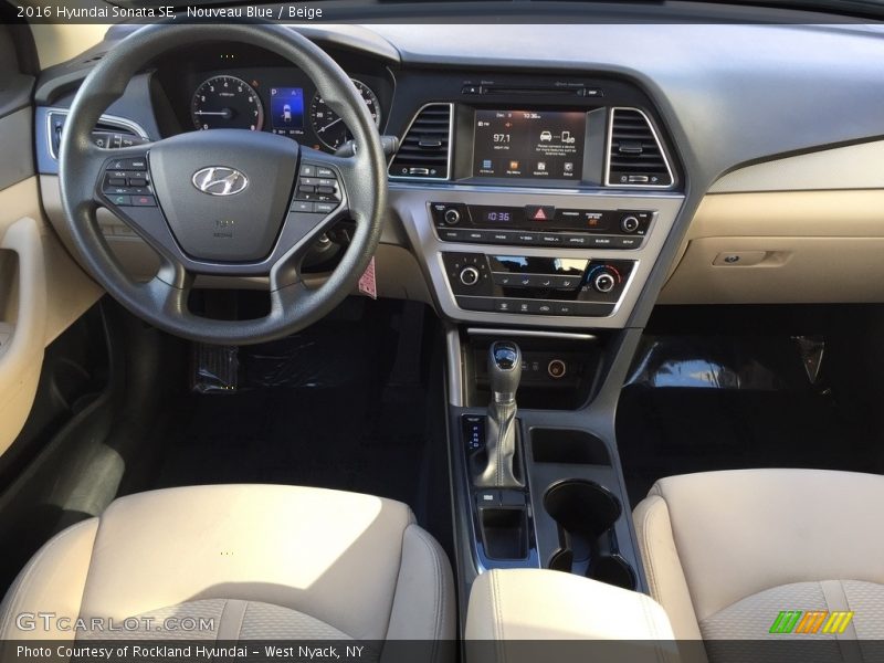 Nouveau Blue / Beige 2016 Hyundai Sonata SE