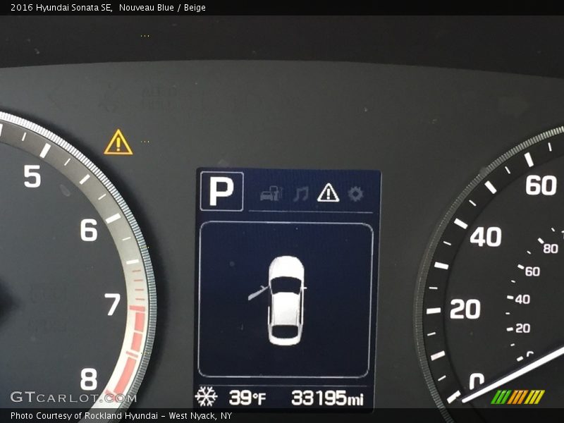 Nouveau Blue / Beige 2016 Hyundai Sonata SE