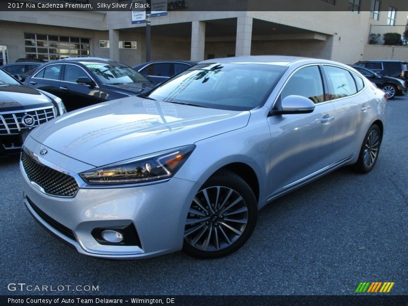 Silky Silver / Black 2017 Kia Cadenza Premium