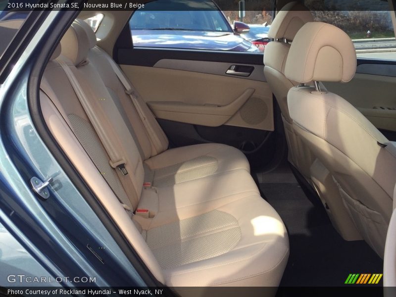 Nouveau Blue / Beige 2016 Hyundai Sonata SE