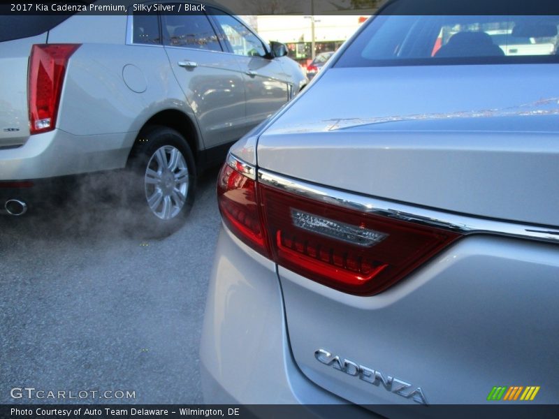 Silky Silver / Black 2017 Kia Cadenza Premium