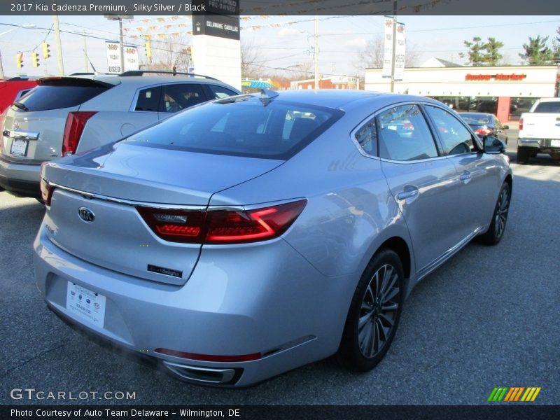 Silky Silver / Black 2017 Kia Cadenza Premium