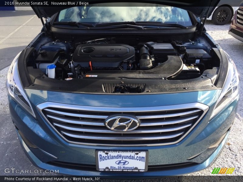 Nouveau Blue / Beige 2016 Hyundai Sonata SE