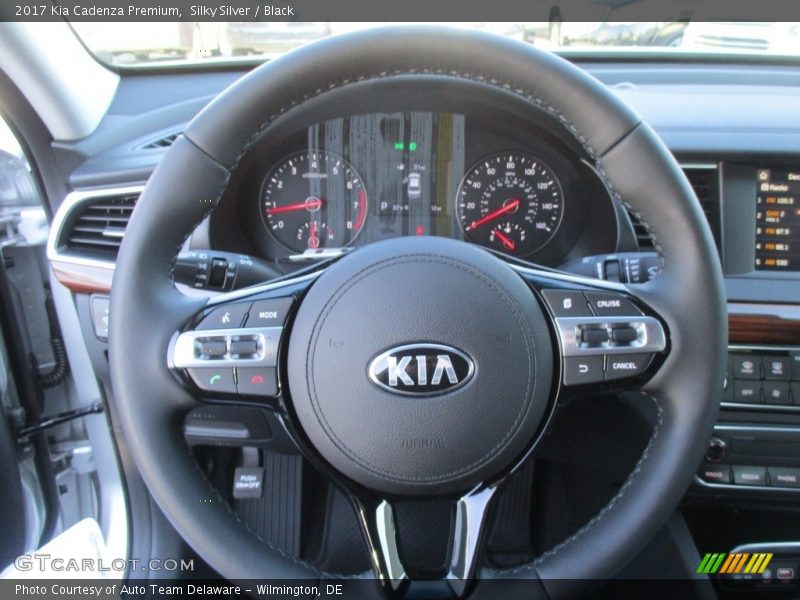 Silky Silver / Black 2017 Kia Cadenza Premium