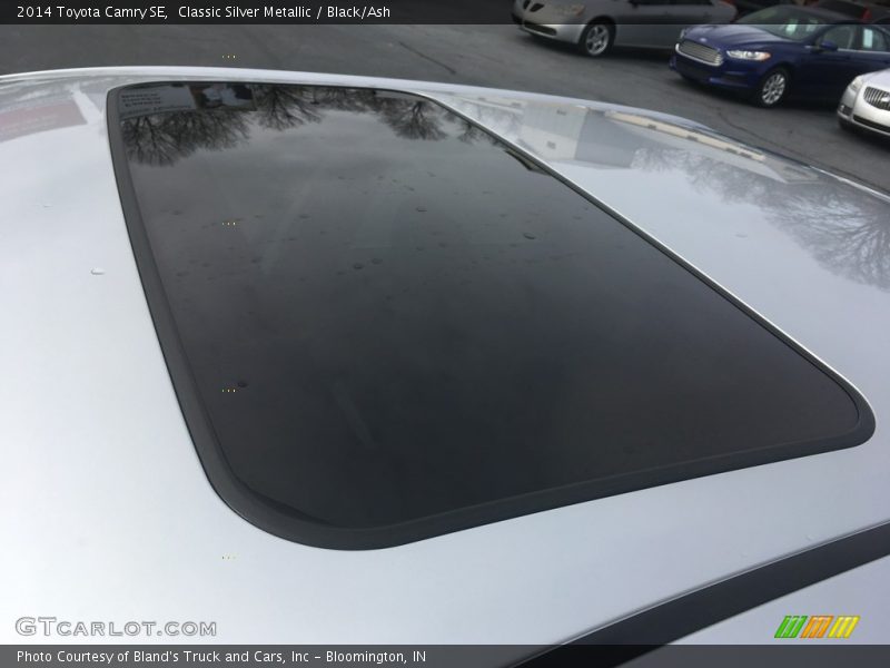 Classic Silver Metallic / Black/Ash 2014 Toyota Camry SE