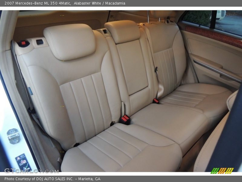 Alabaster White / Macadamia 2007 Mercedes-Benz ML 350 4Matic