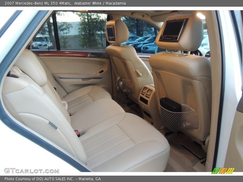 Alabaster White / Macadamia 2007 Mercedes-Benz ML 350 4Matic