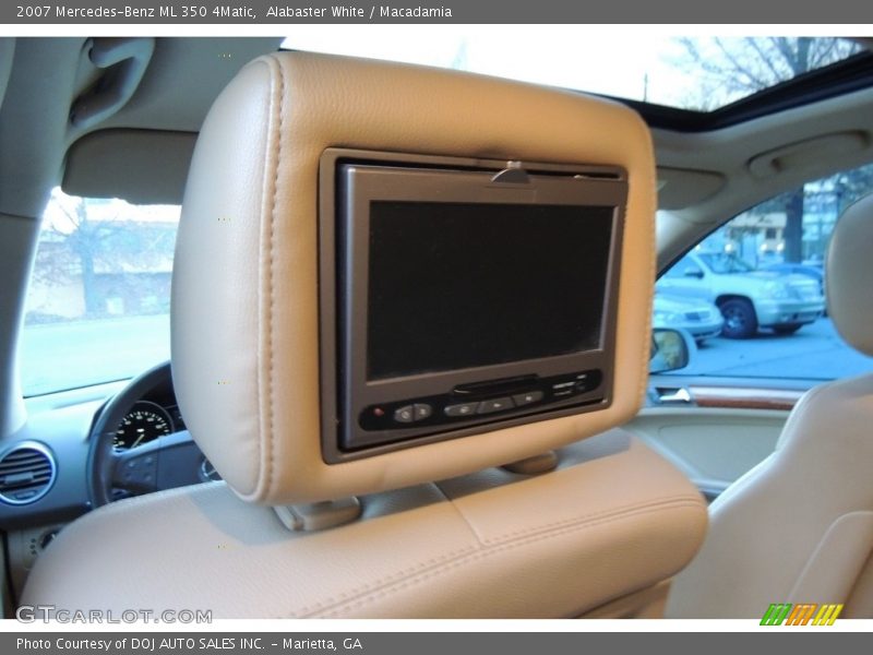 Alabaster White / Macadamia 2007 Mercedes-Benz ML 350 4Matic