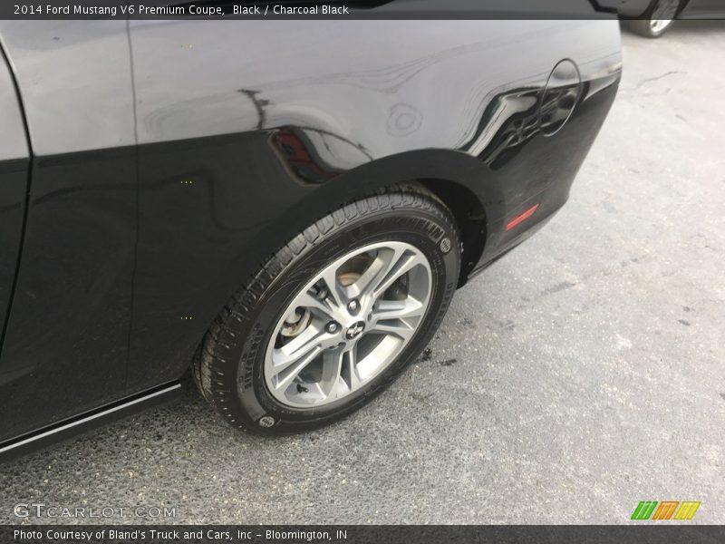 Black / Charcoal Black 2014 Ford Mustang V6 Premium Coupe