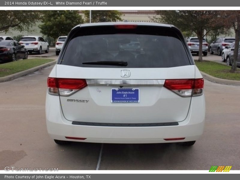 White Diamond Pearl / Truffle 2014 Honda Odyssey EX-L