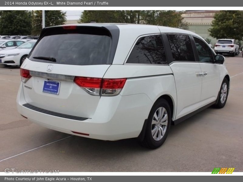 White Diamond Pearl / Truffle 2014 Honda Odyssey EX-L