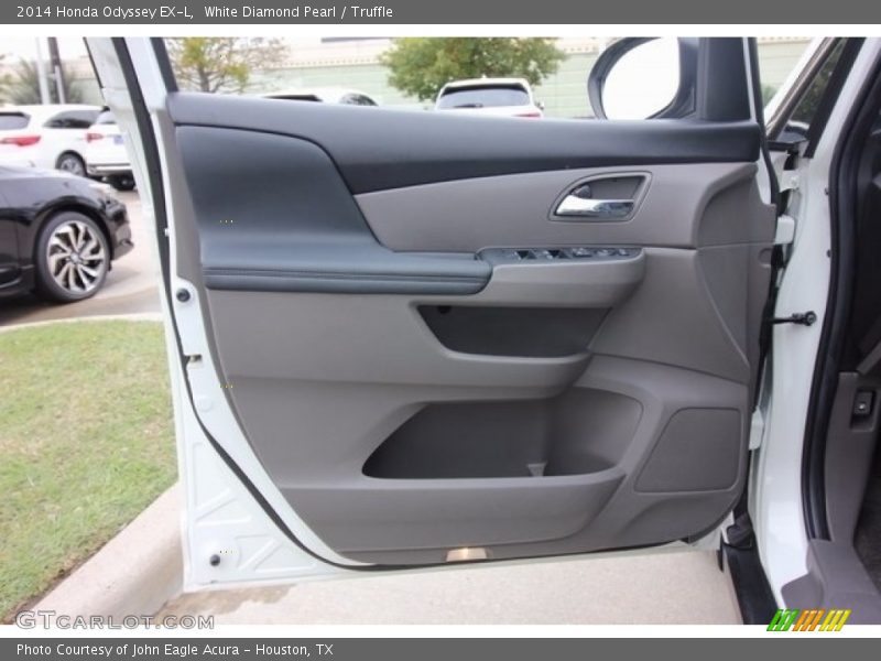 White Diamond Pearl / Truffle 2014 Honda Odyssey EX-L