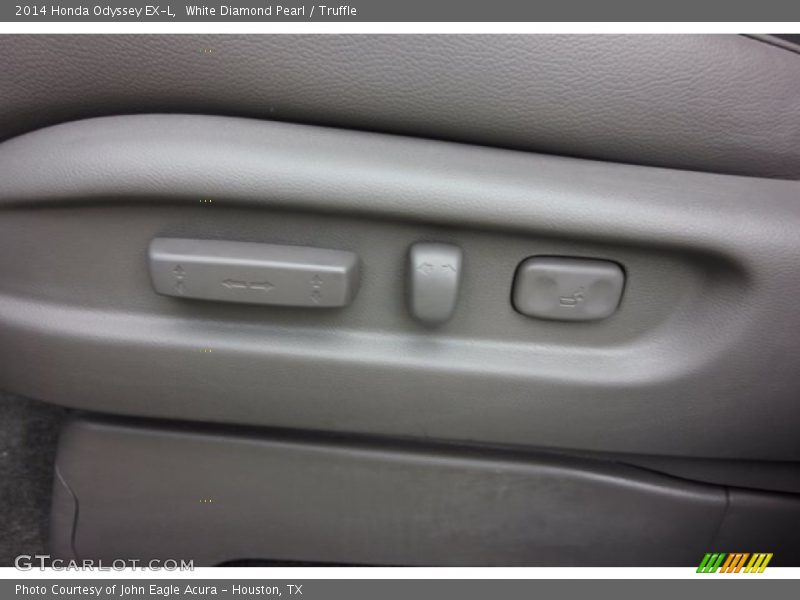 White Diamond Pearl / Truffle 2014 Honda Odyssey EX-L