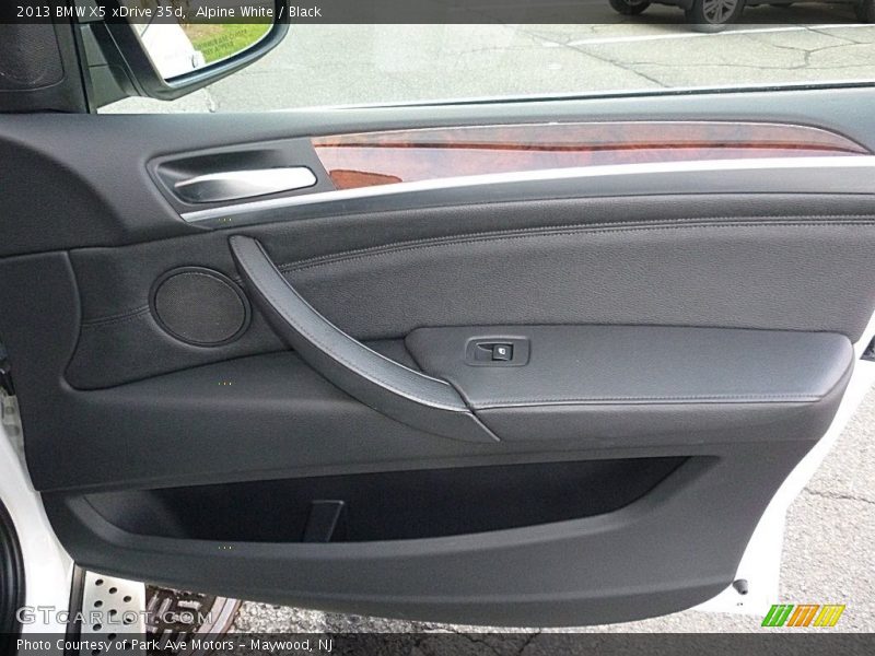 Alpine White / Black 2013 BMW X5 xDrive 35d