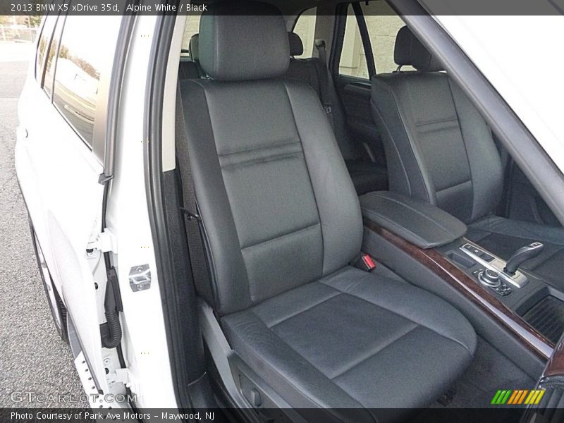 Alpine White / Black 2013 BMW X5 xDrive 35d