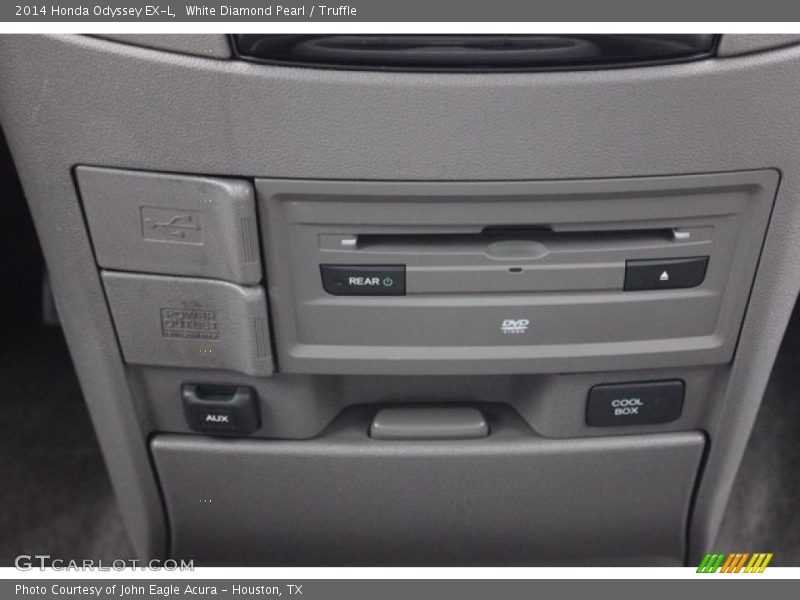 White Diamond Pearl / Truffle 2014 Honda Odyssey EX-L