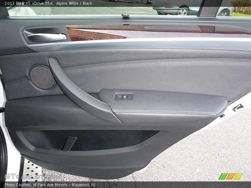 Alpine White / Black 2013 BMW X5 xDrive 35d