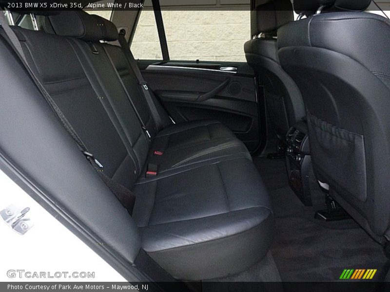 Alpine White / Black 2013 BMW X5 xDrive 35d