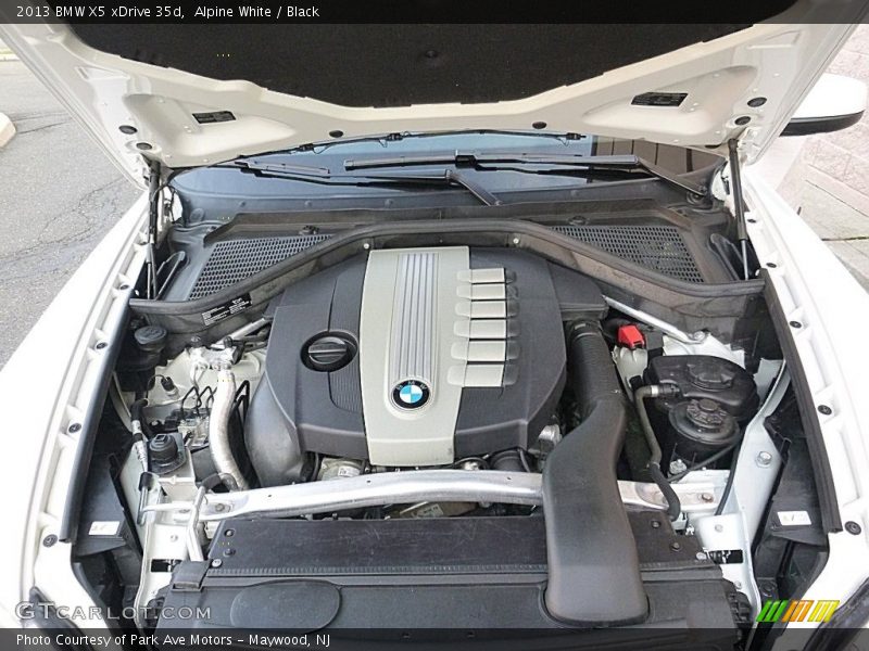 Alpine White / Black 2013 BMW X5 xDrive 35d