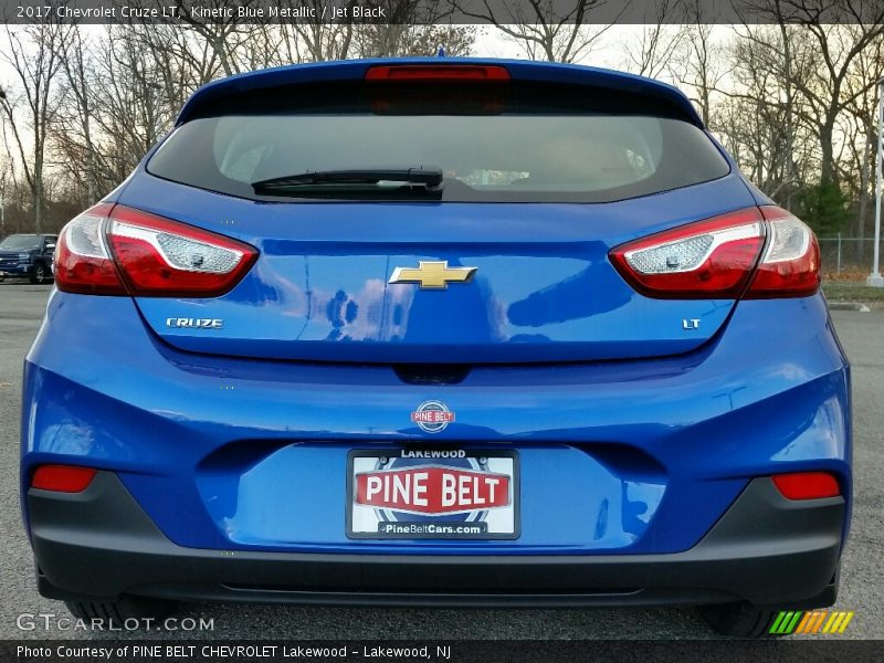 Kinetic Blue Metallic / Jet Black 2017 Chevrolet Cruze LT
