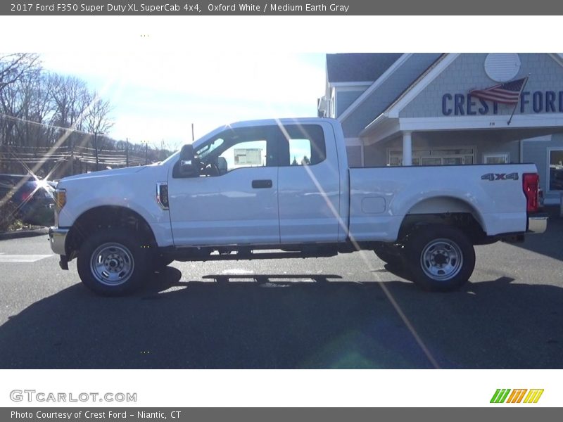 Oxford White / Medium Earth Gray 2017 Ford F350 Super Duty XL SuperCab 4x4