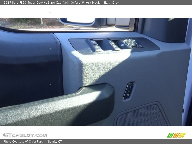 Oxford White / Medium Earth Gray 2017 Ford F350 Super Duty XL SuperCab 4x4