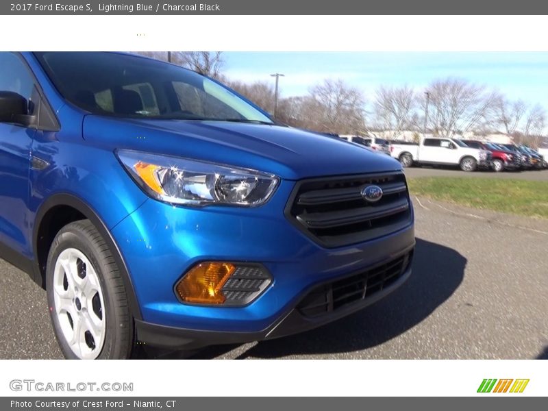 Lightning Blue / Charcoal Black 2017 Ford Escape S
