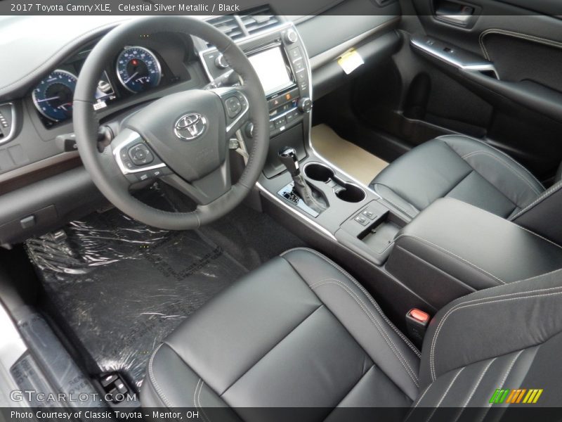 Celestial Silver Metallic / Black 2017 Toyota Camry XLE