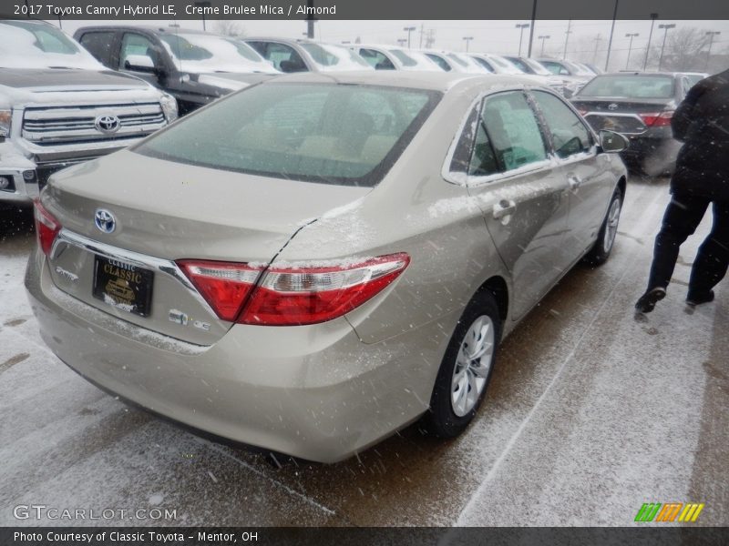Creme Brulee Mica / Almond 2017 Toyota Camry Hybrid LE