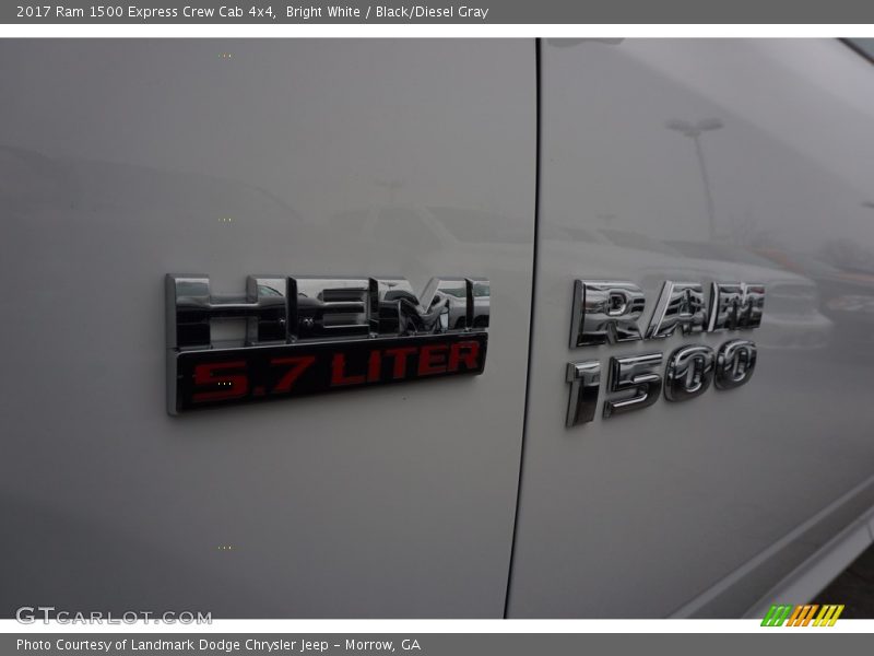 Bright White / Black/Diesel Gray 2017 Ram 1500 Express Crew Cab 4x4